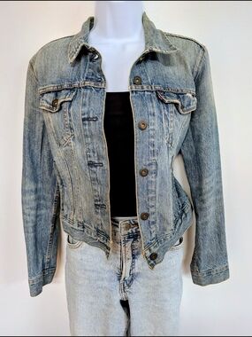 Levis Classic Y2K Blue Denim Trucker Jacket